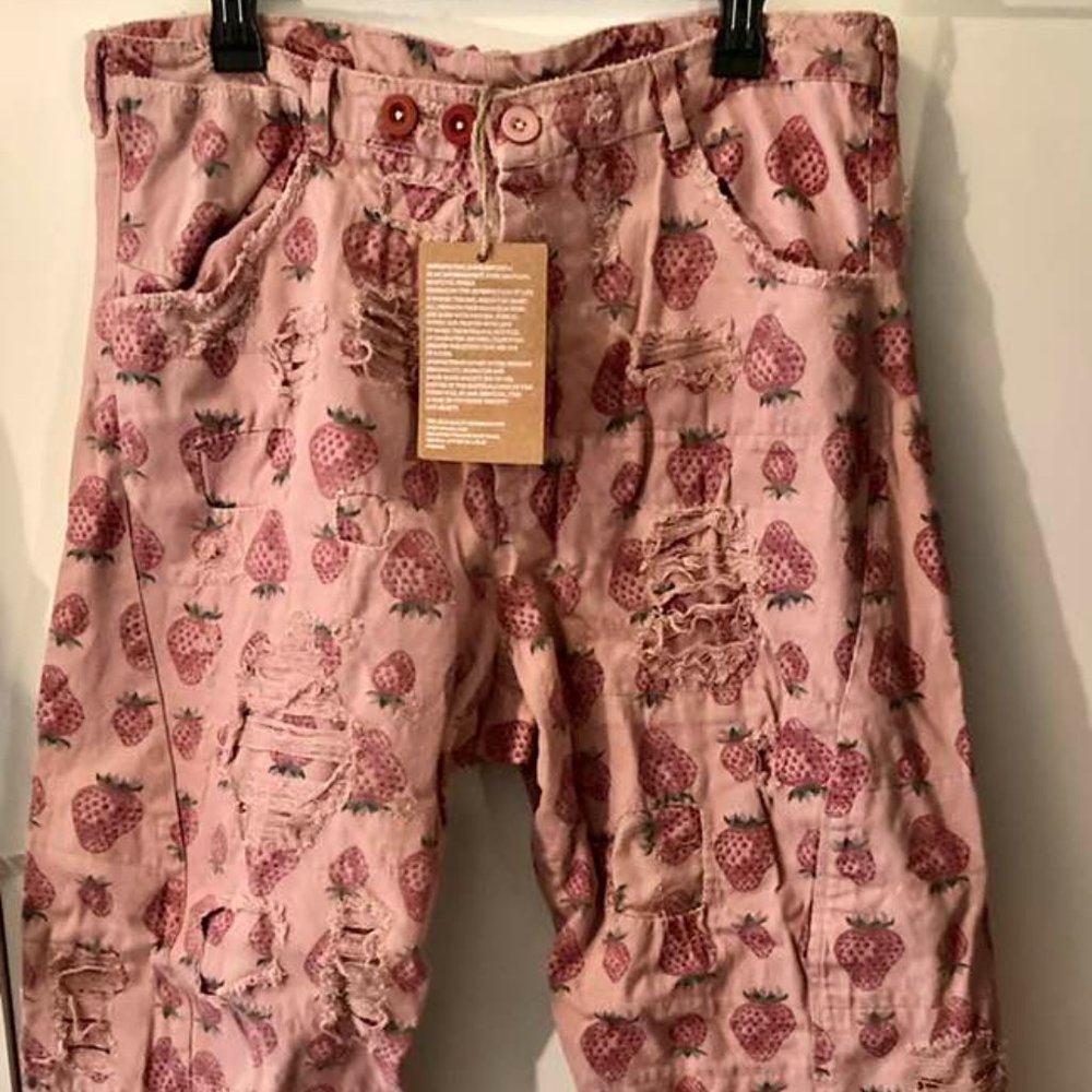 NWT Magnolia Pearl Strawberry Provision Trousers